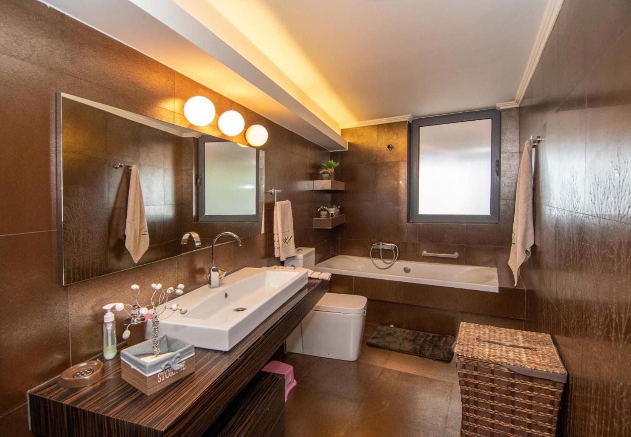 Optasia Luxury House Argos Ngoại thất bức ảnh